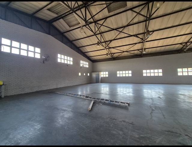 1,200M² WAREHOUSE TO LET IN KYALAMI